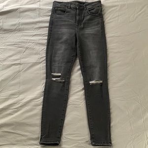 American Eagle Ne(x)t Level Stretch Highest Rise Distressed Jegging Size 6